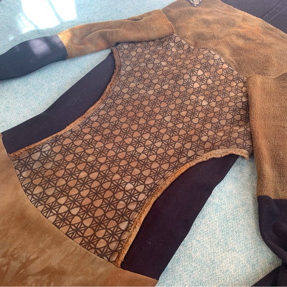 Sew Much Love Leia Tunic - Picture 4 of 5